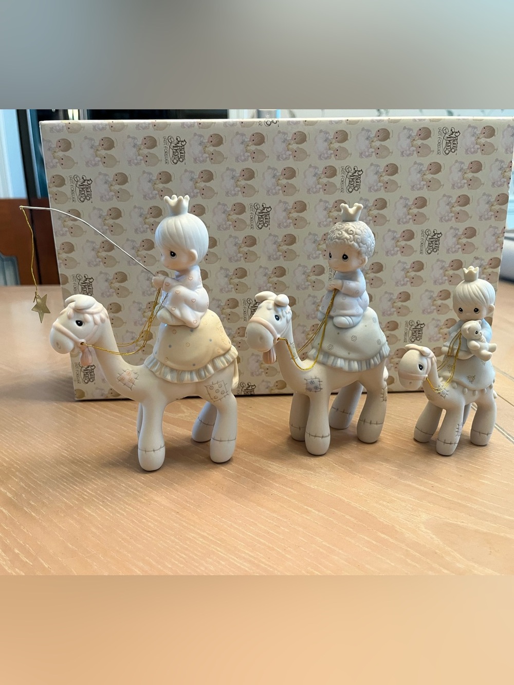 Precious Moments Miniature Nativity Accessories - They Followed the Star.